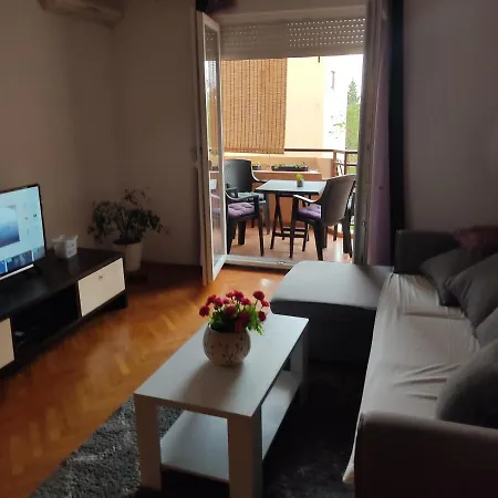 Apartment Happy Days *